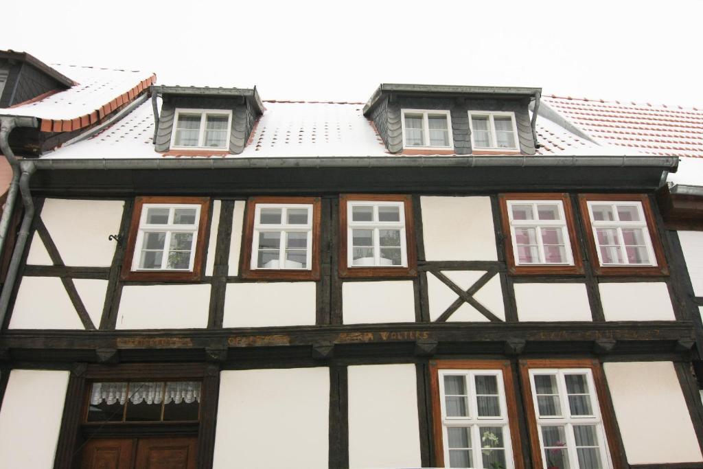 Urlaub Im Fachwerk - Das Sattlerhaus Quedlinbourg Extérieur photo